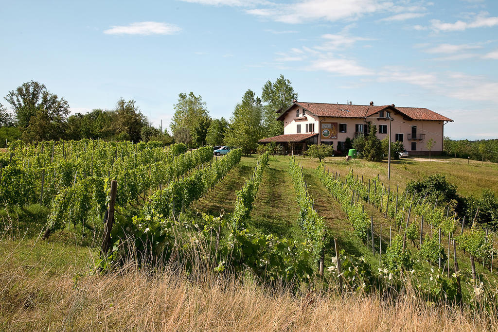 Cascina Papa Mora Villa Cellarengo Exterior foto