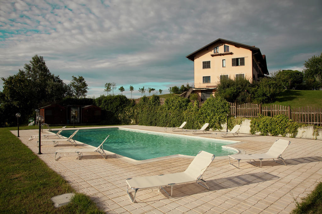 Cascina Papa Mora Villa Cellarengo Exterior foto