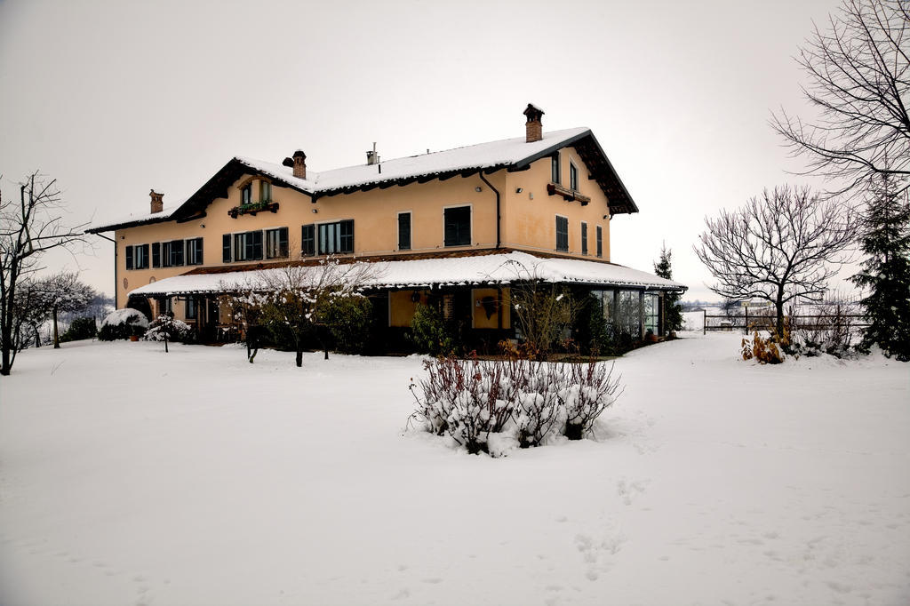 Cascina Papa Mora Villa Cellarengo Exterior foto